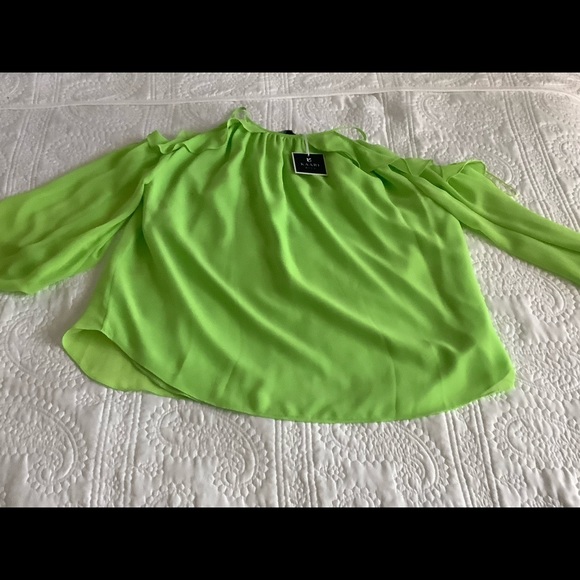 Lime green top NWT Size small - Picture 1 of 5